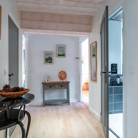 Ker-laco - A 200m Proche Sentier Gr24 Holiday home *